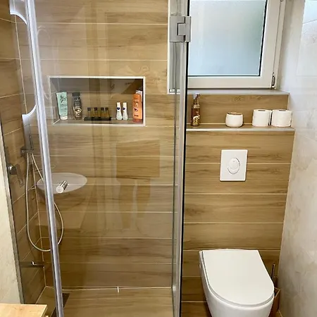 Anet Apartman Visoko Exterior photo